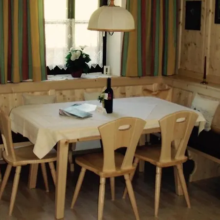 Auenhof Apartamento Gschnitz